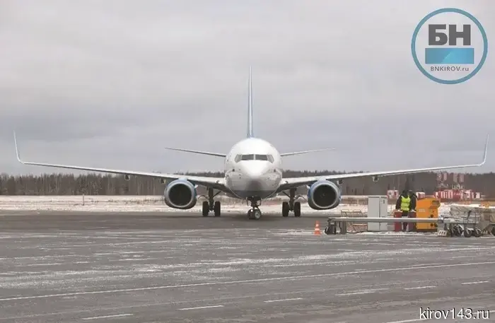 Кировский аэропорт Победилово переходит на летнее расписание