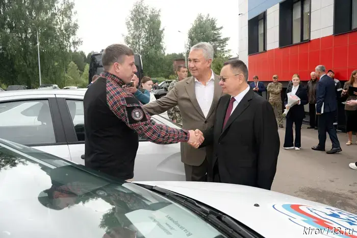 In Kirov, cars were handed over to veterans of the special military operation.