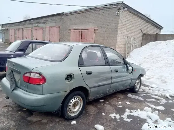 A 22-year-old driver was convicted of repeated drunk driving in Murashi.