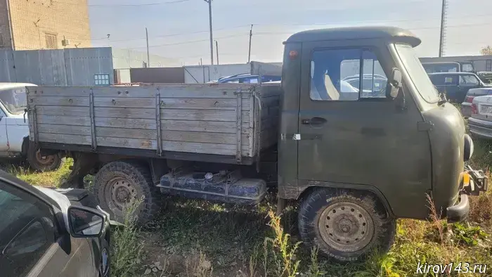 Hive thieves paid 507,000 rubles