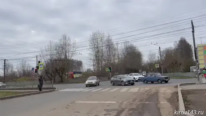 Traffic congestion on October 31 — 3 points.