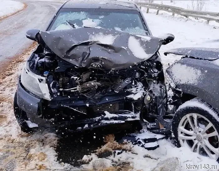 В Кирово-Чепецком районе произошло столкновение автомобилей «Киа» и «Хендай».