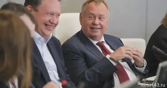 Андрей Костин рекомендовал размещать средства на депозитах и предсказал ближайшее восстановление экономики.