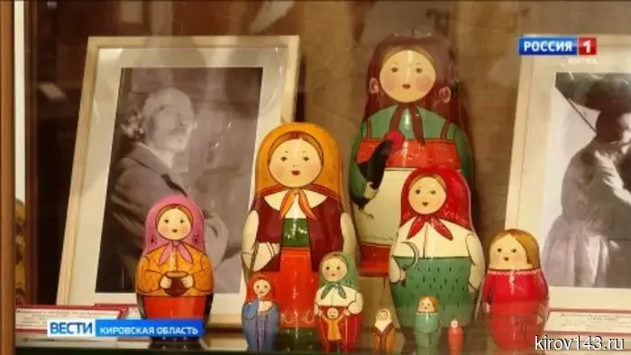 В музее «Приказная изба» открылась выставка «Гармошки и матрешки»