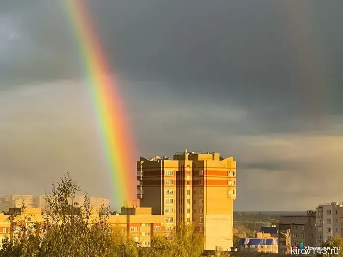 Amateur meteorologists promise rain and thunderstorms.