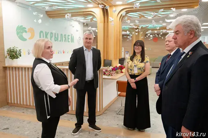 Рахим Азимов побывал в Детском реабилитационном центре «Окрыляем».