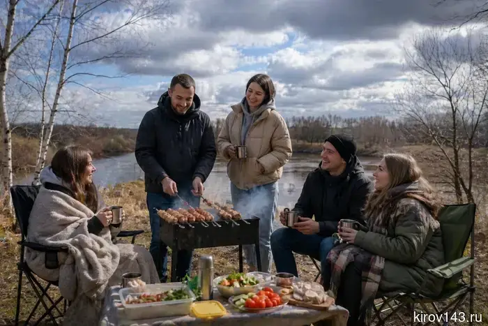 Майские праздники 2026: как будем отдыхать, в какой день организовать пикник и как обезопасить себя от клещей.