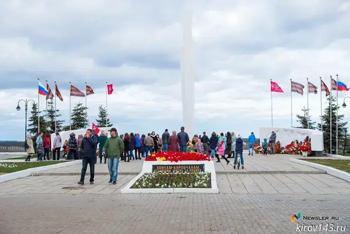 Russia may criminalize desecration of memorials