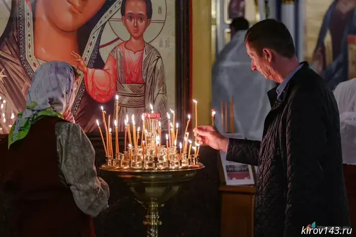 Restoration of an 18th-century wooden church is nearing completion in Vyatskiye Polyany.