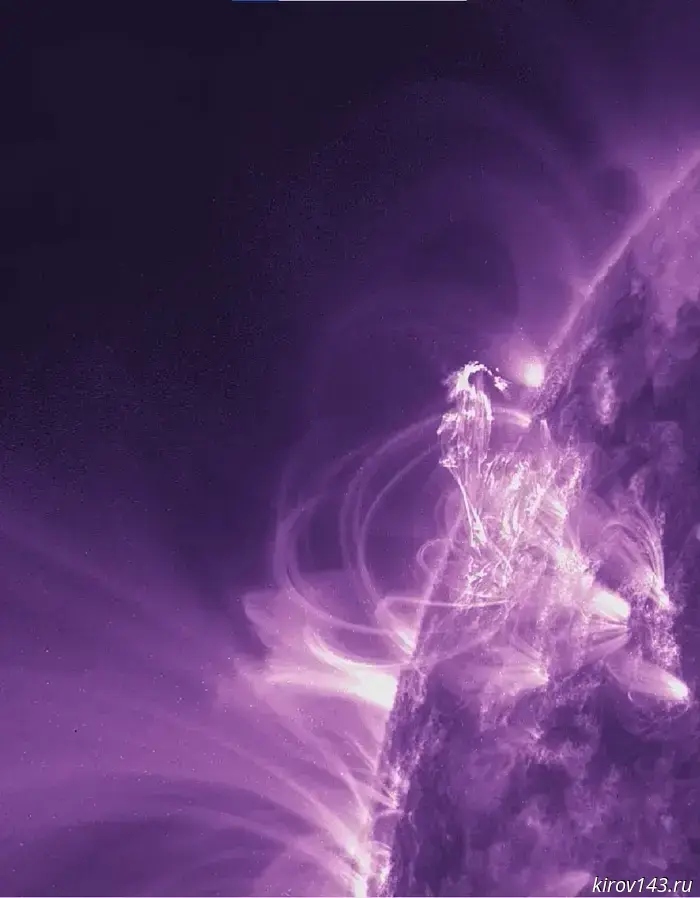 The Sun experienced the most powerful flare in recent months: scientists predict a rise in activity.