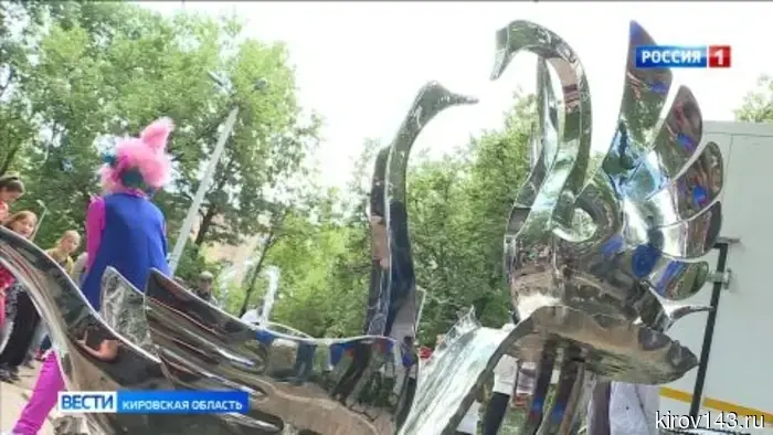 В Кирове монтируют питьевые фонтаны.