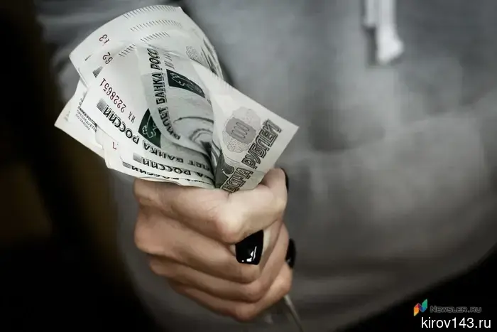 In Kirov, girls were selling tea under the guise of helping the "Big Nest."