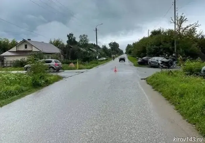 A driver was injured in a collision between two cars in Orichi.