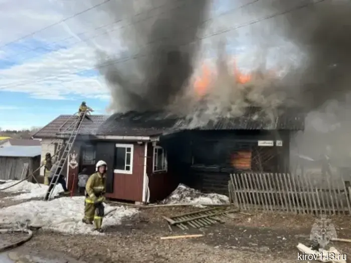 В Юрье во время пожара скончался владелец дома.