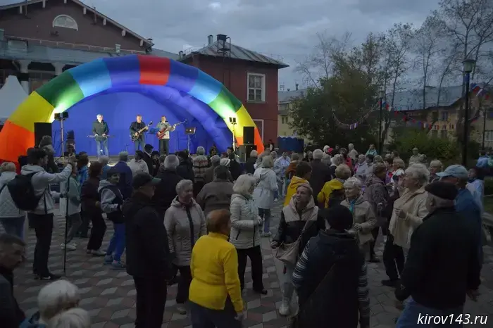 В Кирово-Чепецке завершился летний танцевальный сезон, который проходил при поддержке компании «Уралхим».