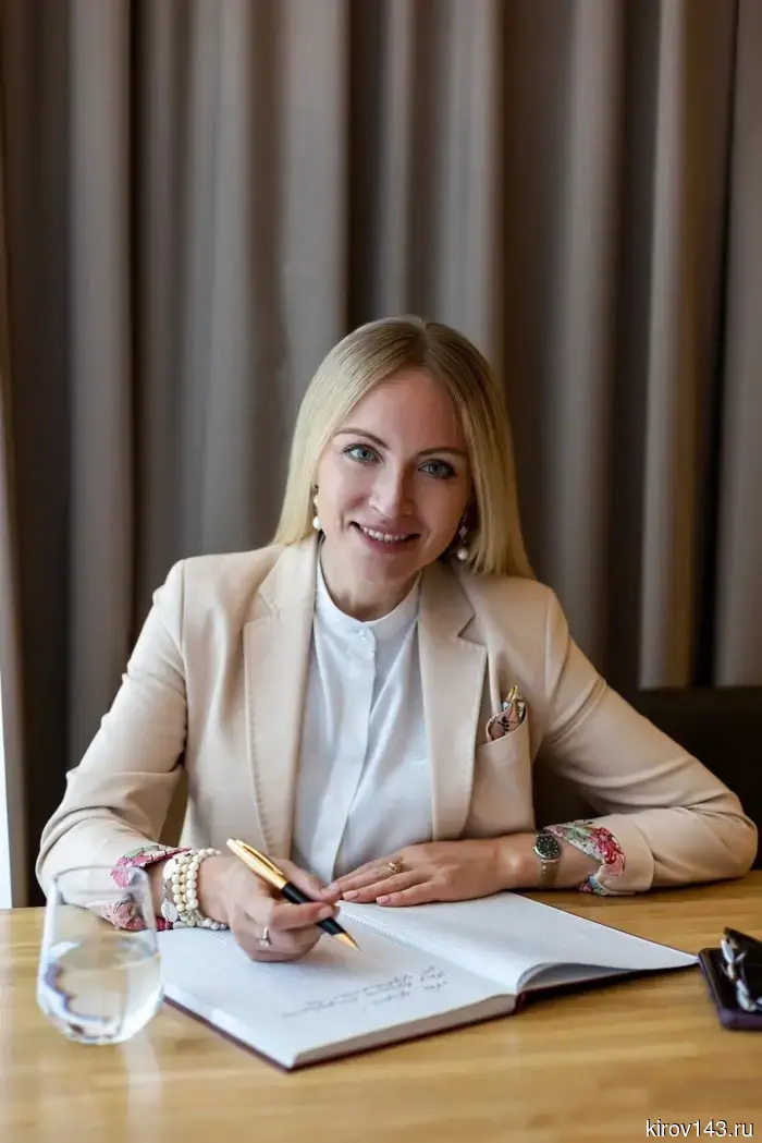 Альминова официально представляет свою кандидатуру.