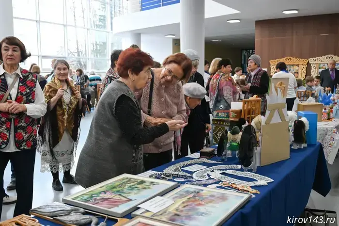 Rakhim Azimov: Masters of the Vyatka Region — a project that unites generations