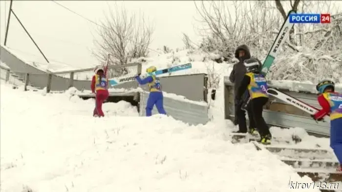 Кировские летающие лыжники открыли новый сезон