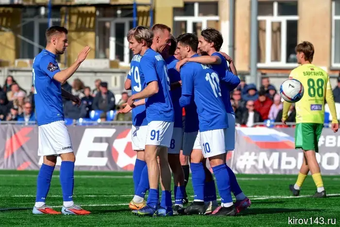 Кировское «Динамо» направляется к лидеру.