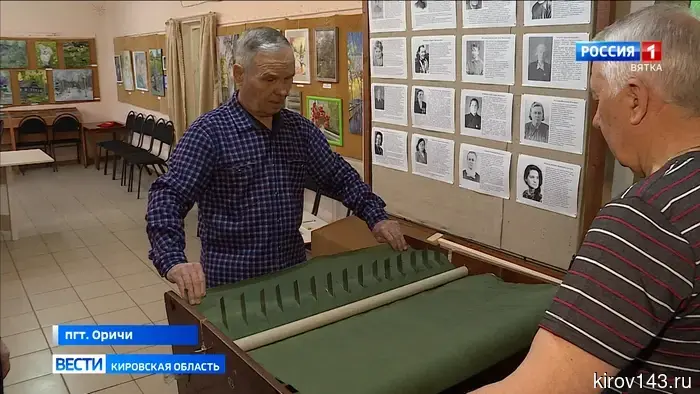 В волонтерской мастерской Оричевского музея появились самодельные станки для изготовления маскировочных сетей.