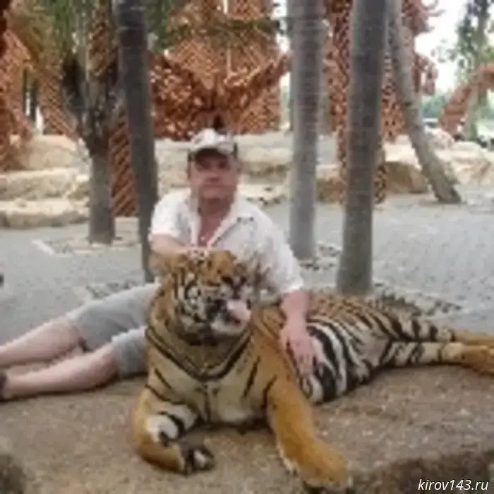 Дмитрий Пантелеев поздравил жителей Кирова с Днем народного единства.