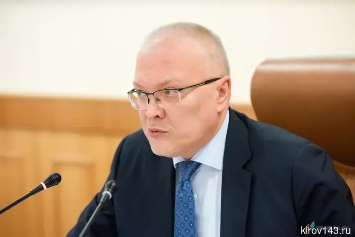 Sokolov announced a change in the distance between the people and the authorities.