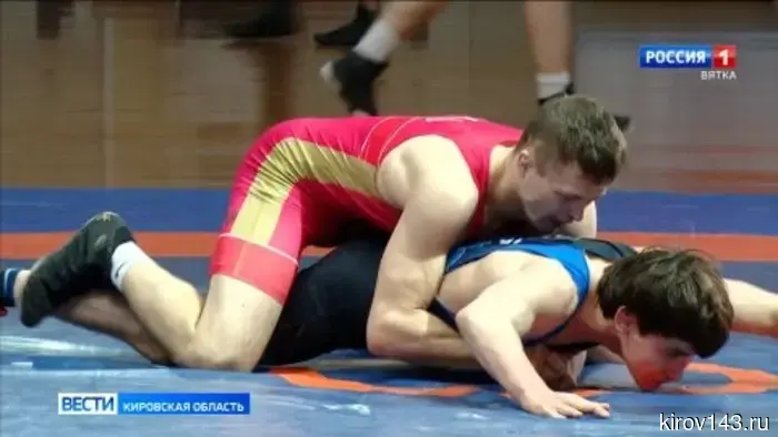 В Кирове состоялось Первенство Приволжского федерального округа по греко-римской борьбе среди юниоров до 24 лет.