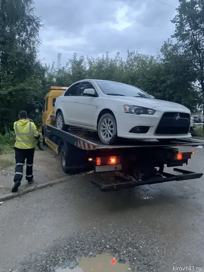A Kirov resident may lose his car over a debt of 900,000 rubles.