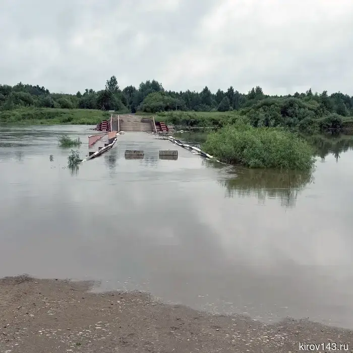 In a day, the Chepets River rose by 45 centimeters, and the Vyatka River by 30.