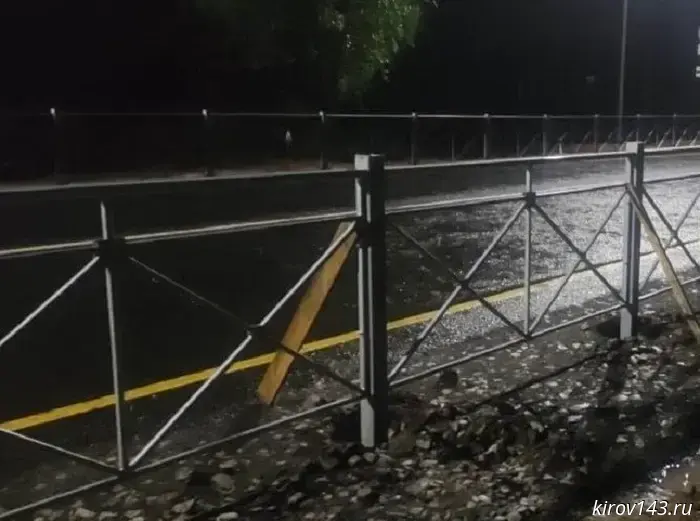 The crooked fence in Pobedilovo was propped up with boards