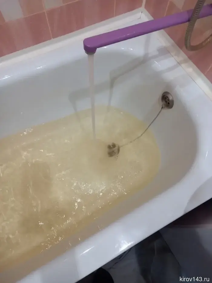 "Rust kills the filters": residents of Ilyinskoye complain about the water