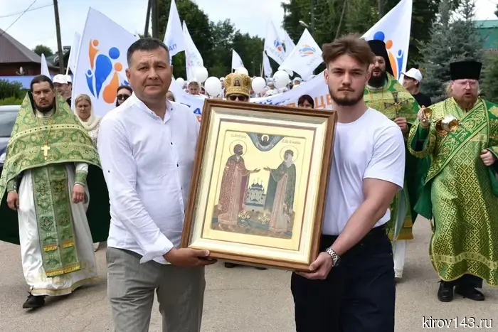В Кикнуре прошел Парад семьи.