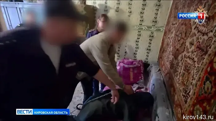 В Котельниче был задержан мужчина, подозреваемый в убийстве своего знакомого.