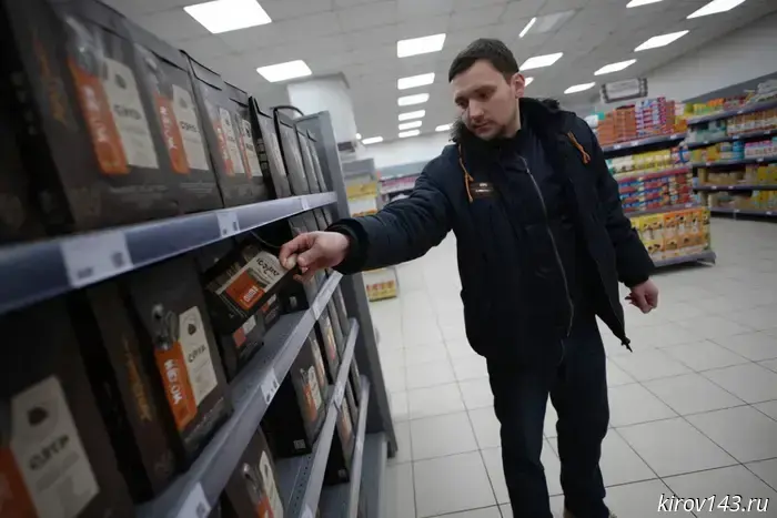 В Кирове был задержан мужчина, который дважды пытался похитить кофе из магазина.