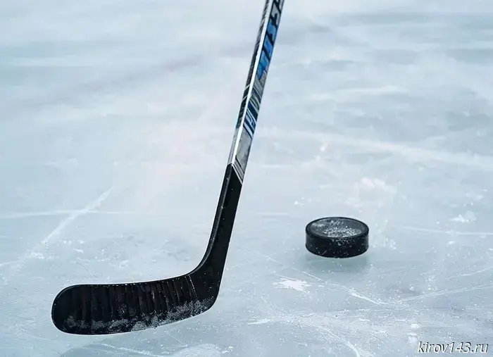 Кировские хоккеисты стали призёрами окружных соревнований