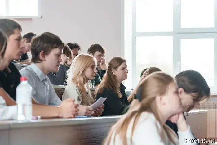 Будущие строители из ВятГУ представили проекты благоустройства значимых территорий региона