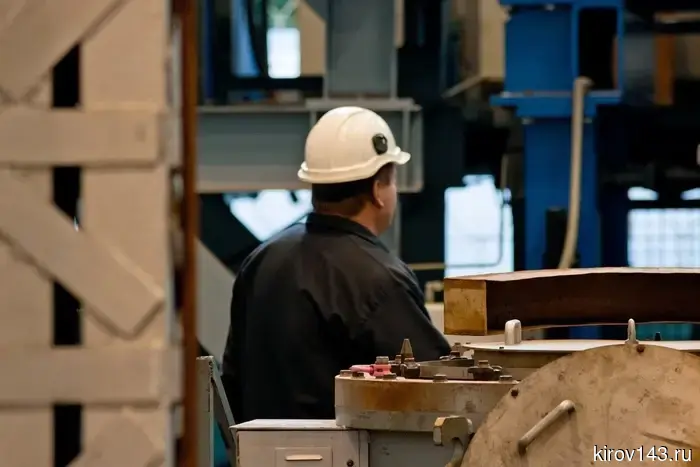 Сандалов оценил эффект от субсидируемых кредитов для промышленных предприятий Кировской области.