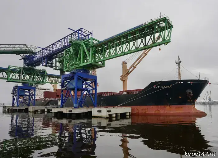 Uralchem Group sent a humanitarian shipment of 30,000 tonnes of fertilizer to Bangladesh.