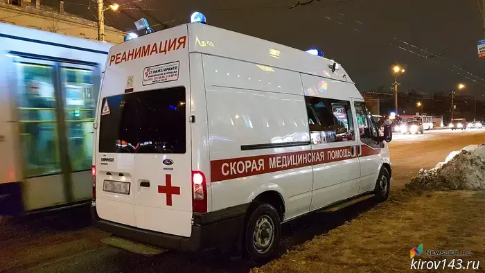 A girl fell out of a house on Moskovskaya Street