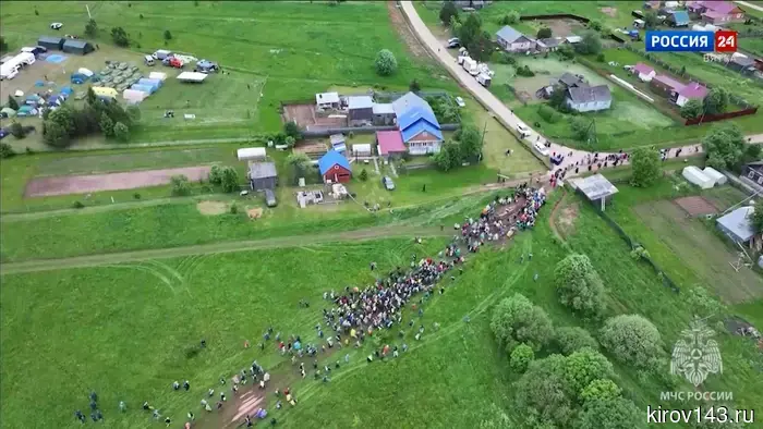 В селе Великорецком встретили крестный ход