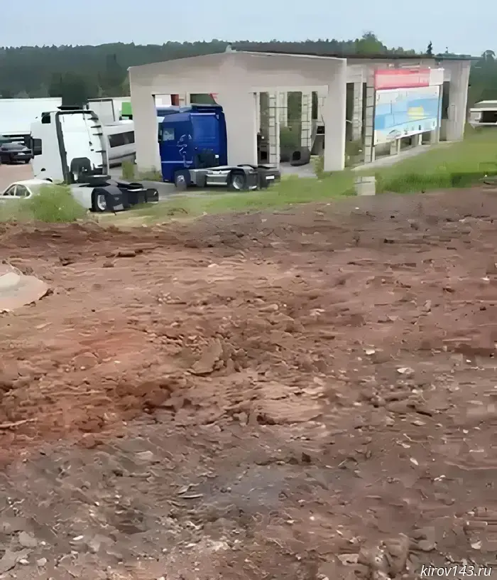 A sewer burst was eliminated in Kirov