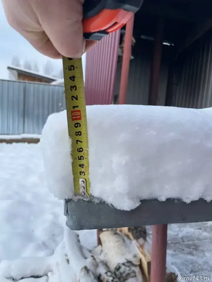 Snowdrifts 10 centimeters high have formed in Kirov.