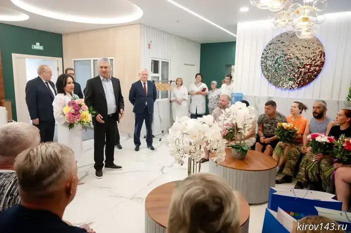 Rahim Azimov met with veterans of his military in a rehabilitation center