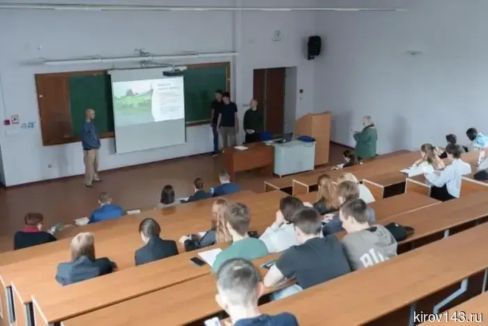 Future builders from VyatSU presented projects for the improvement of significant areas in the region.